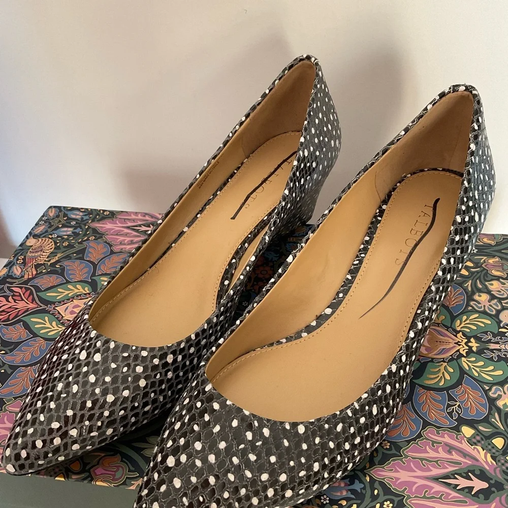 Talbots Low Wedge Size 9.5